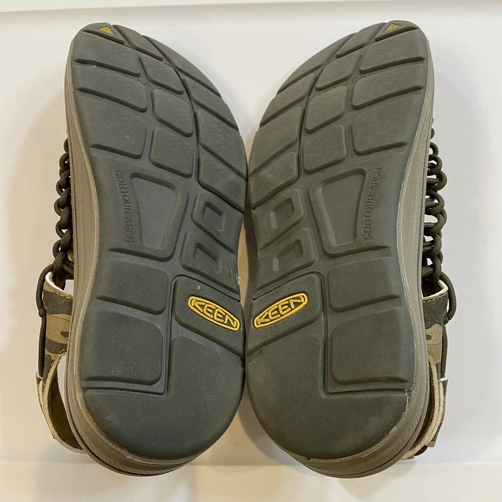 Keen‎ Men's UNEEK Leather Sandals Brown Camo Leather Sports Fisherman Sz 8
